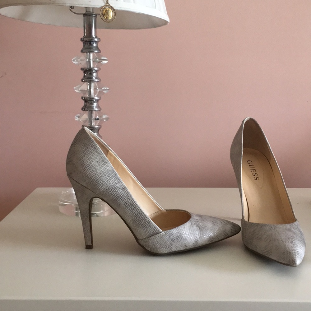 Guess metallic silver / grey 4 inch heels